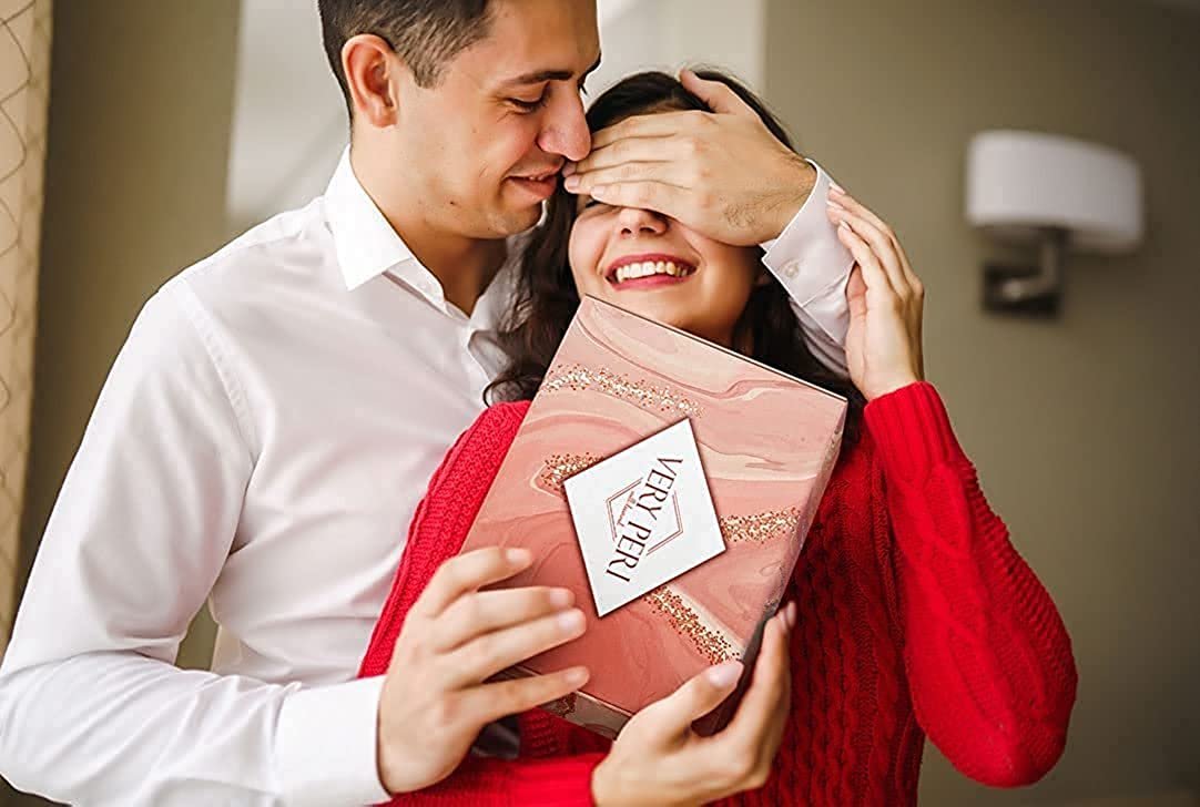 VERY PERI Luxury Pink Curated Gift Box for Her – Gift Box for Her from The Heart – Women Pamper Gift Box for Special Occasions – Assorted Gift Box with Slippers Socks Body Lotion Towel